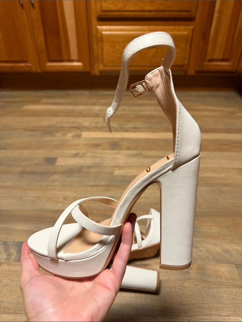 Lulus Dale Platform Heel